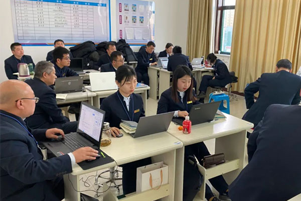 97至尊国际集团文宣中心闭关会现场 97至尊国际集团文宣中心闭关会现场